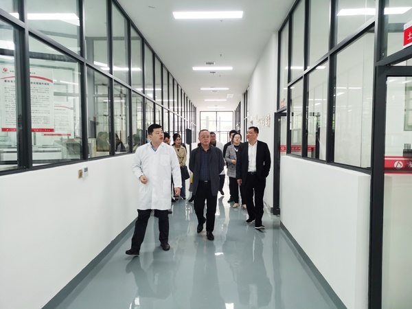 1616490843891264.jpg 青云譜區(qū)政協(xié)黨組副書記陳忠良南昌市政建設(shè)集團轉(zhuǎn)作風優(yōu)環(huán)境陽光驛道走訪6002.jpg