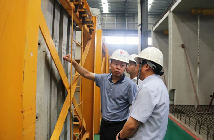 南昌縣人大常委會(huì)副主任王光華到市政遠(yuǎn)大公司開(kāi)展優(yōu)化營(yíng)商環(huán)境暨“護(hù)航行動(dòng)”走訪(fǎng)