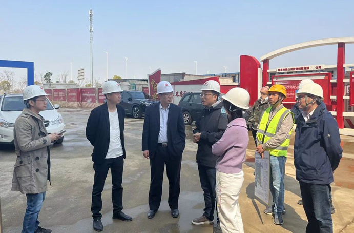 市政公用集團(tuán)劉順保到朱橋東路項目、昌東三路項目、秦坊安置房項目調(diào)研