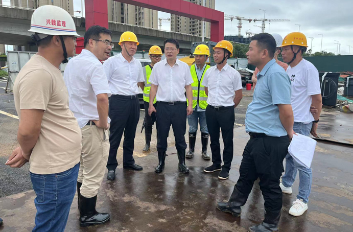 市政公用集團(tuán)黨委委員、督查督辦室部長劉順保到杭州路項(xiàng)目調(diào)研