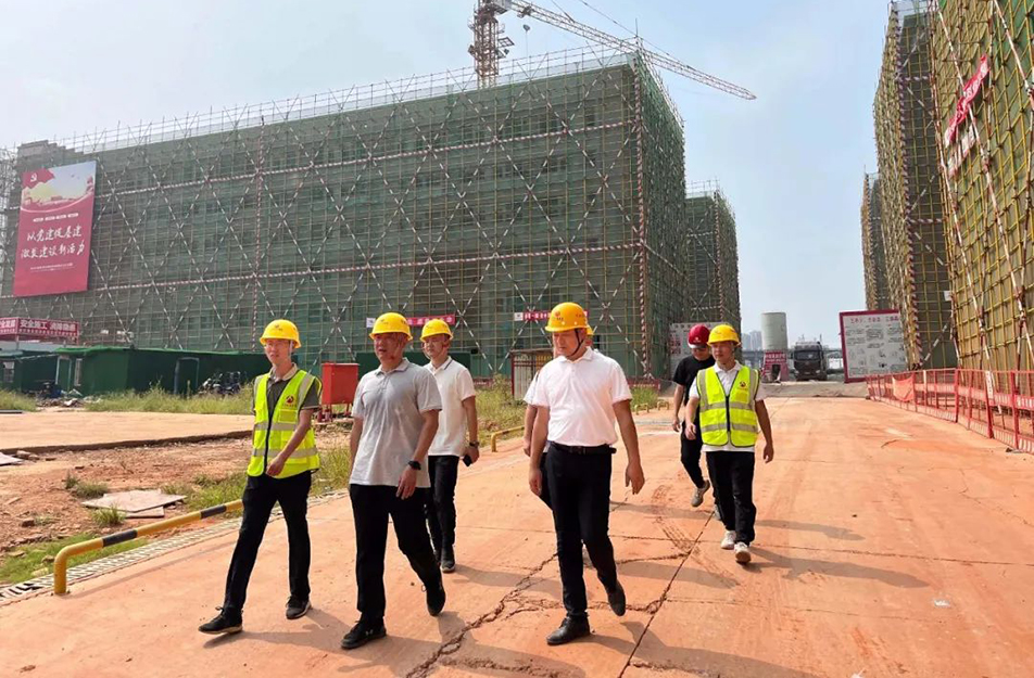 徐旭前往杭州路、新建職校等項(xiàng)目調(diào)研慰問